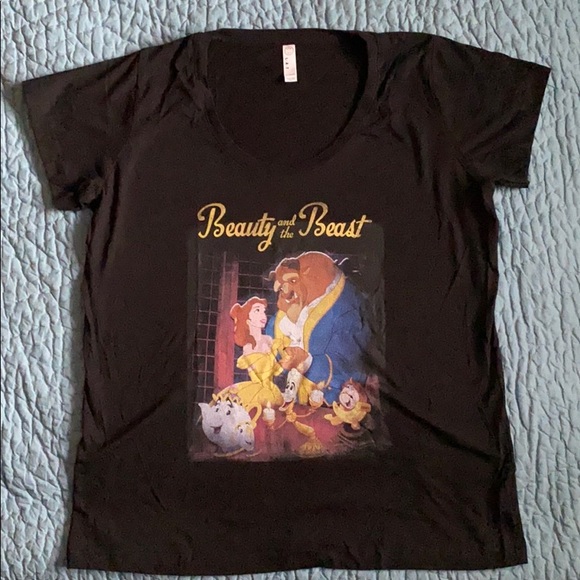 Beauty & the Beast graphic t-shirt - Picture 1 of 1